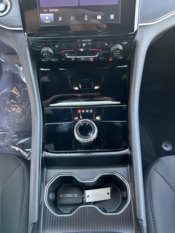 2024 Jeep Grand Cherokee Image 18