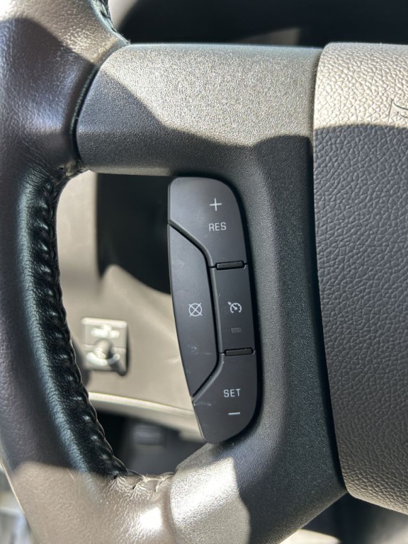 2021 Chevrolet Express Image 15
