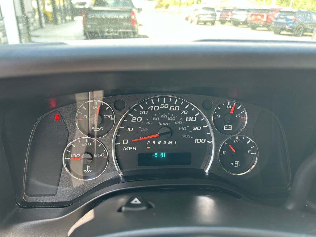 2021 Chevrolet Express Image 17