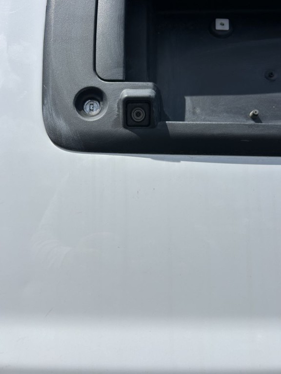 2021 Chevrolet Express Image 19