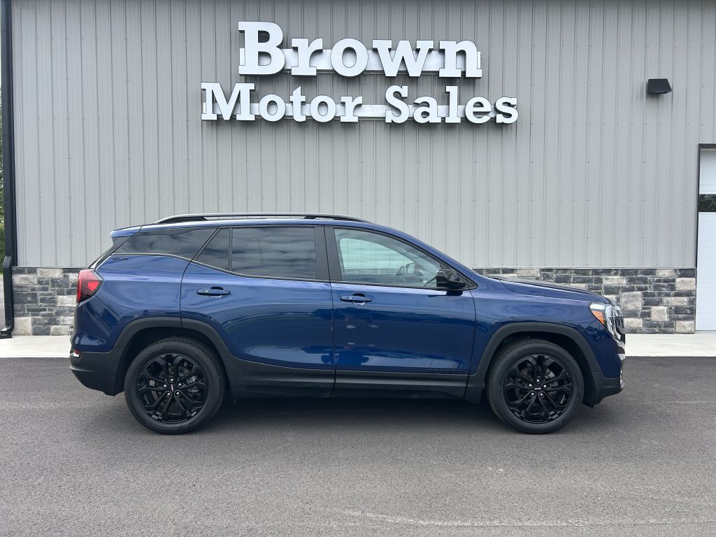 2022 GMC Terrain Image 2
