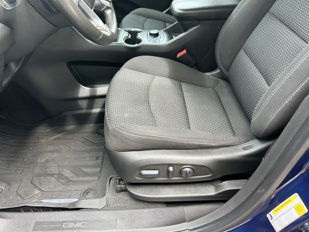 2022 GMC Terrain Image 10