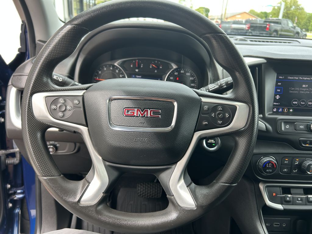 2022 GMC Terrain Image 12