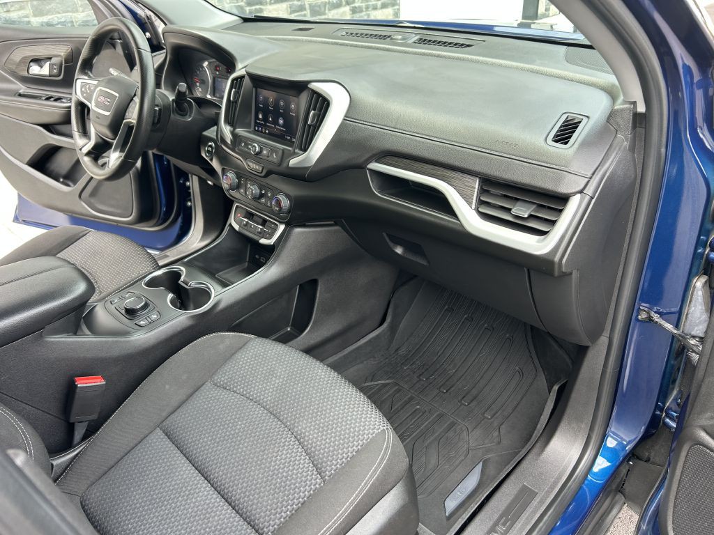 2022 GMC Terrain Image 24