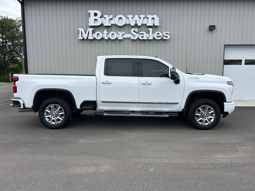 2024 Chevrolet Silverado 1500 Image 2