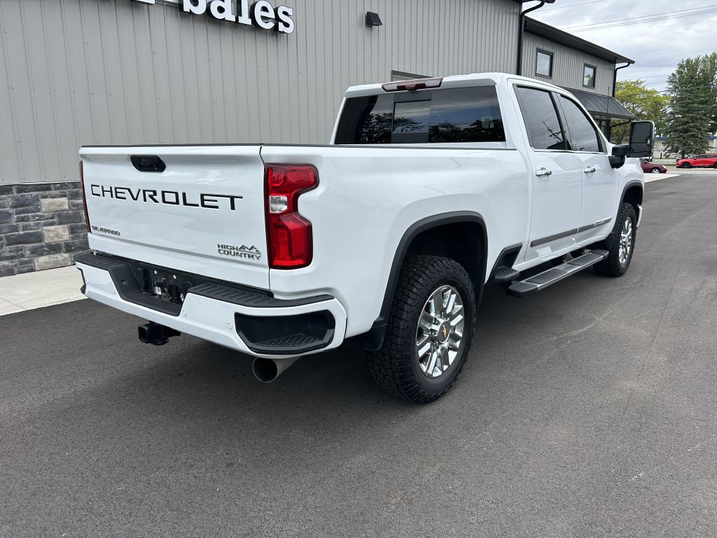 2024 Chevrolet Silverado 1500 Image 3