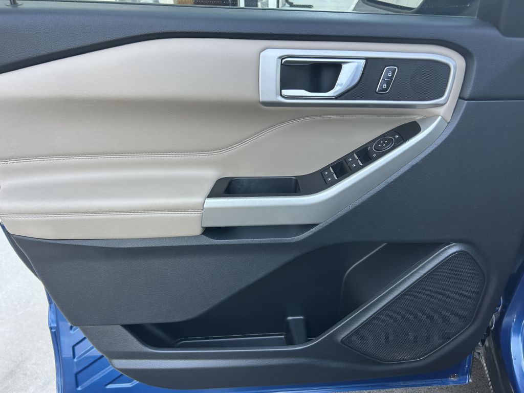 2021 Ford Explorer Image 11