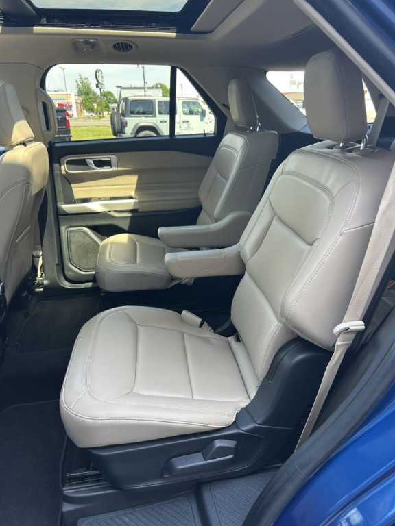 2021 Ford Explorer Image 24