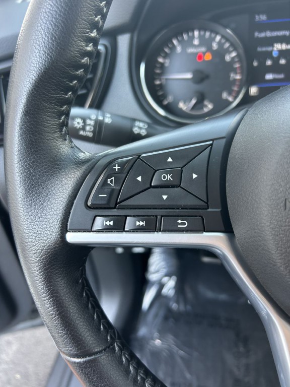 2022 Nissan Rogue Image 15