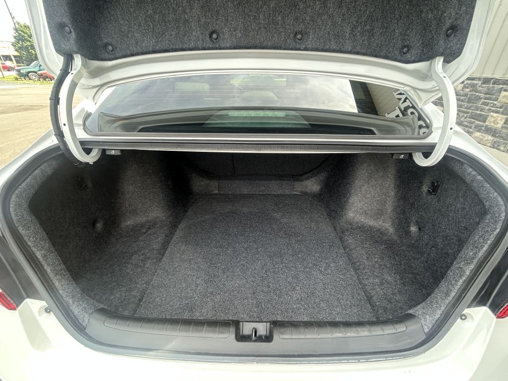2022 Honda Accord Image 9