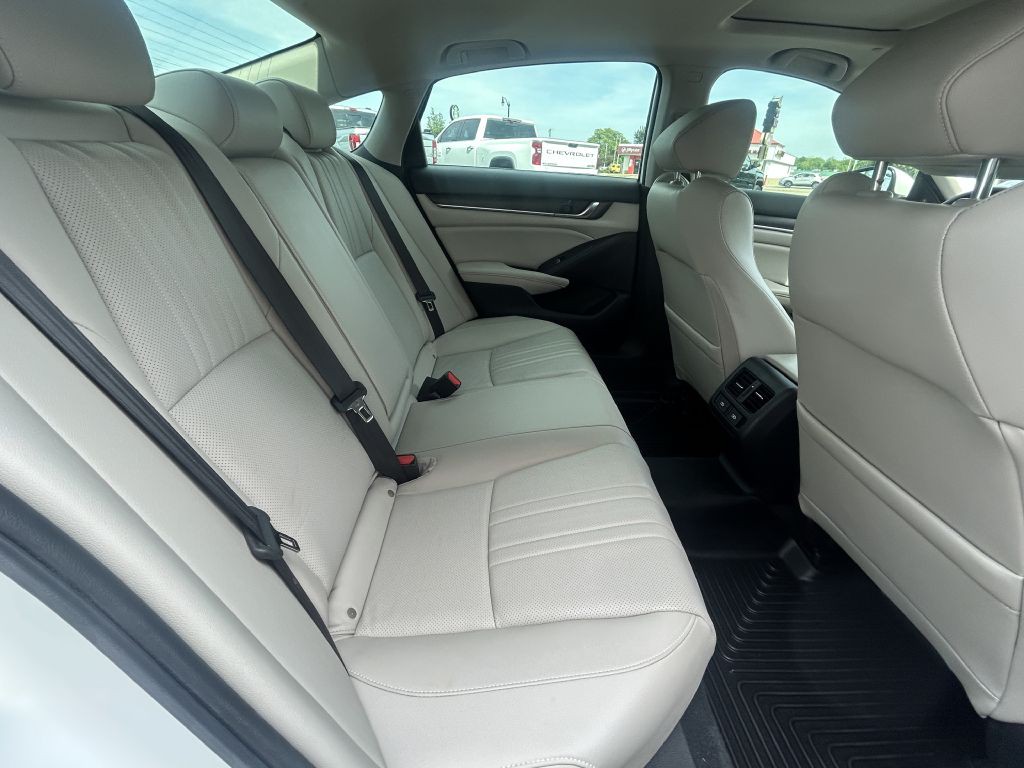 2022 Honda Accord Image 15