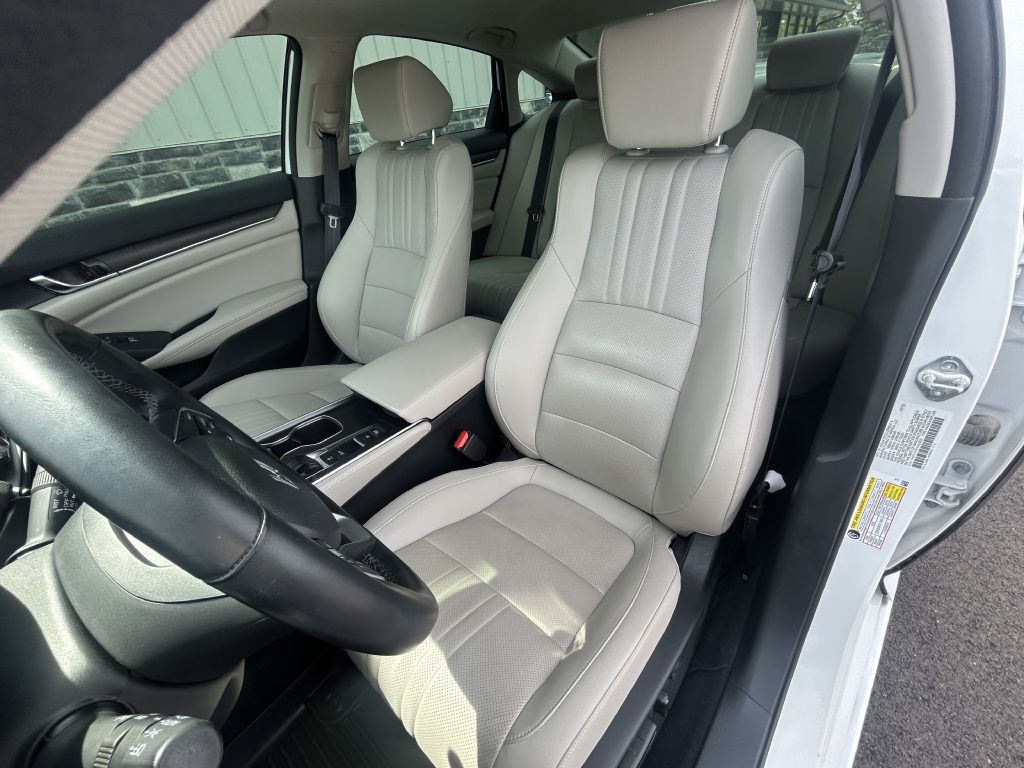 2022 Honda Accord Image 23