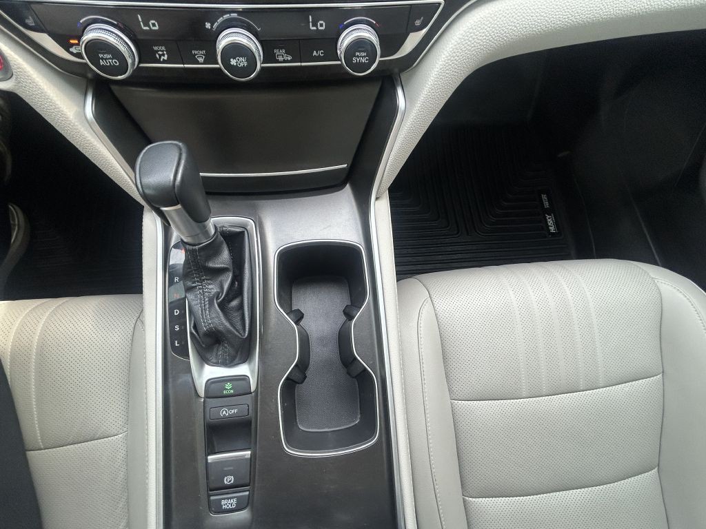 2022 Honda Accord Image 35