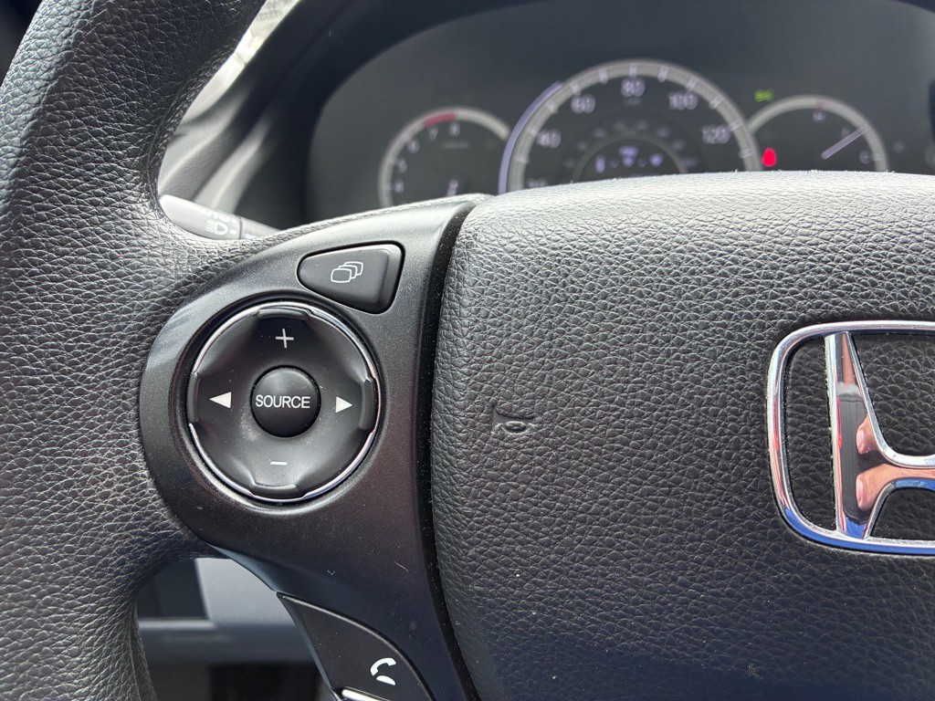 2015 Honda Accord Image 3
