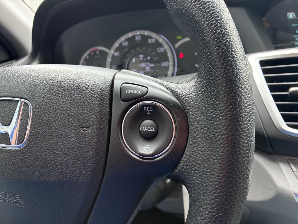 2015 Honda Accord Image 5