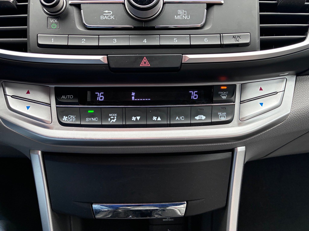 2015 Honda Accord Image 11