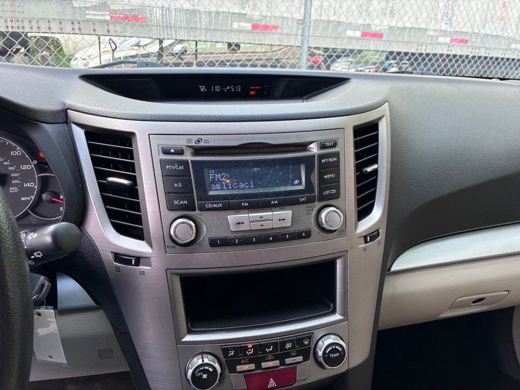 2014 Subaru Outback Image 13
