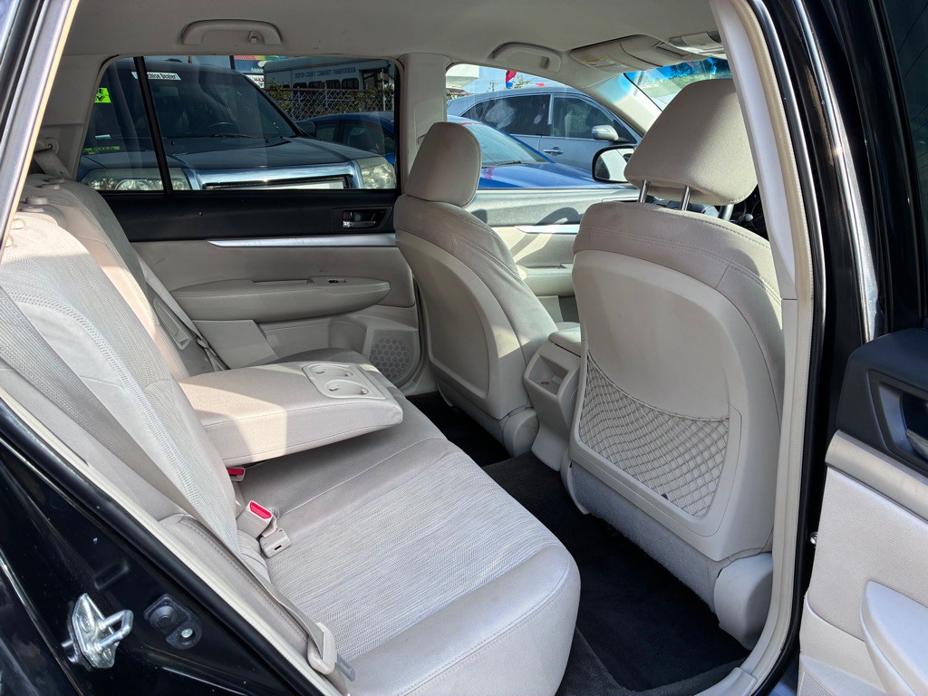 2014 Subaru Outback Image 24
