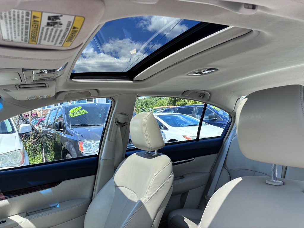 2014 Subaru Legacy Image 12