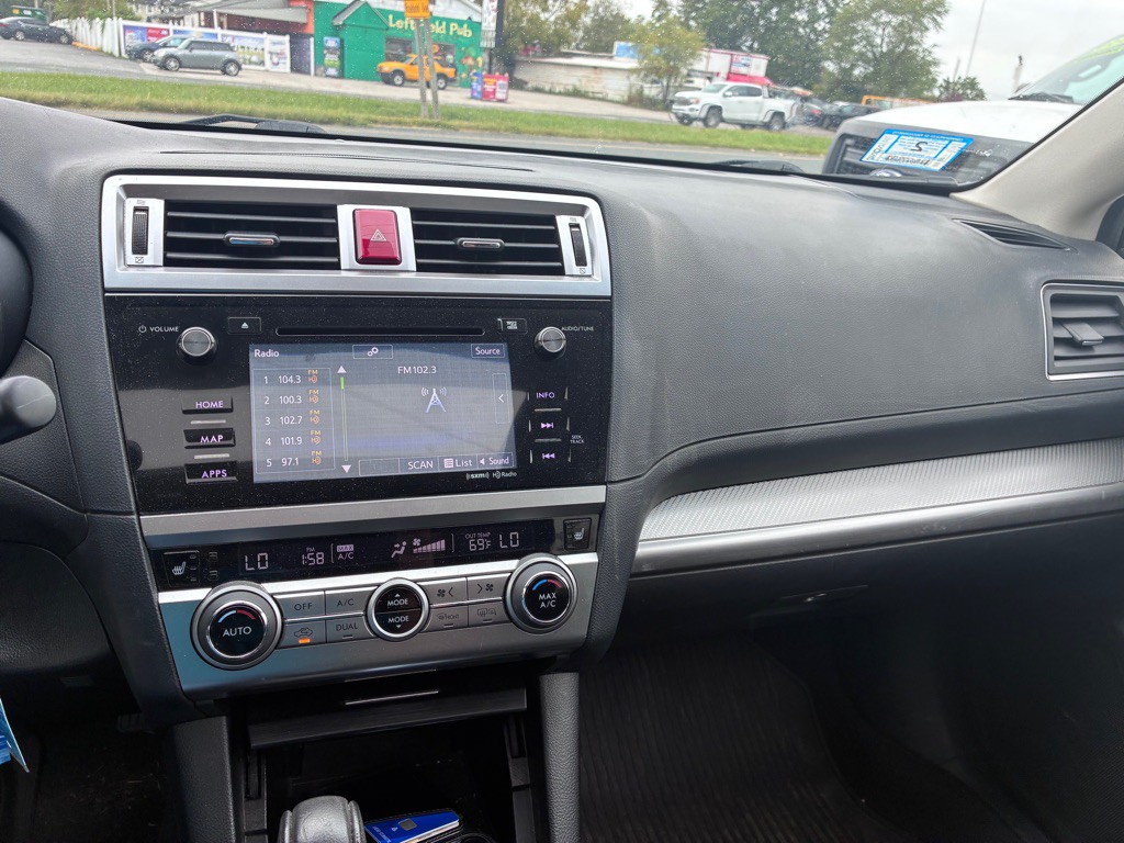 2016 Subaru Outback Image 14