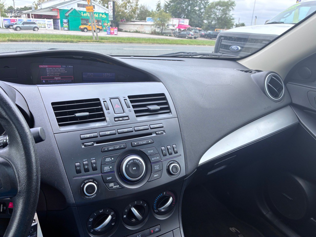 2012 Mazda Mazda3 Image 10
