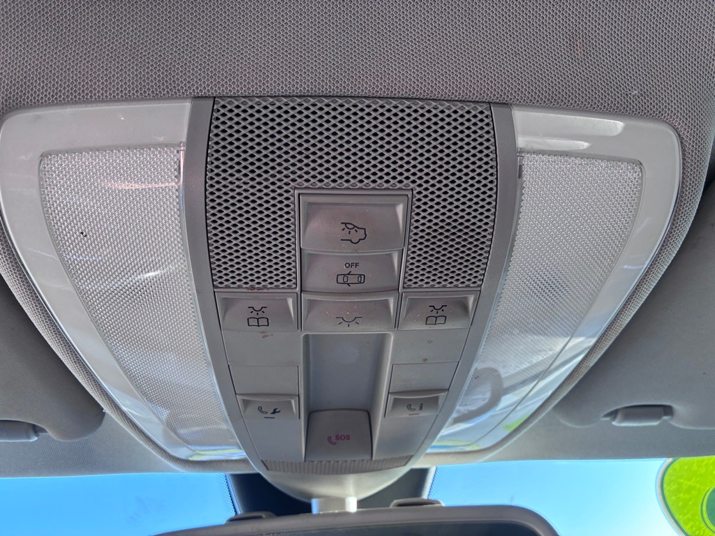 2015 Mercedes-Benz GLK-Class Image 18