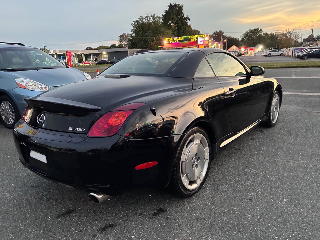 2002 Lexus SC Image 8