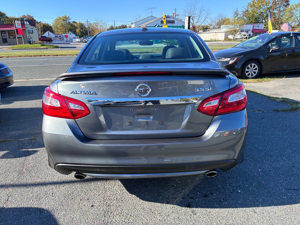 2016 Nissan Altima Image 6