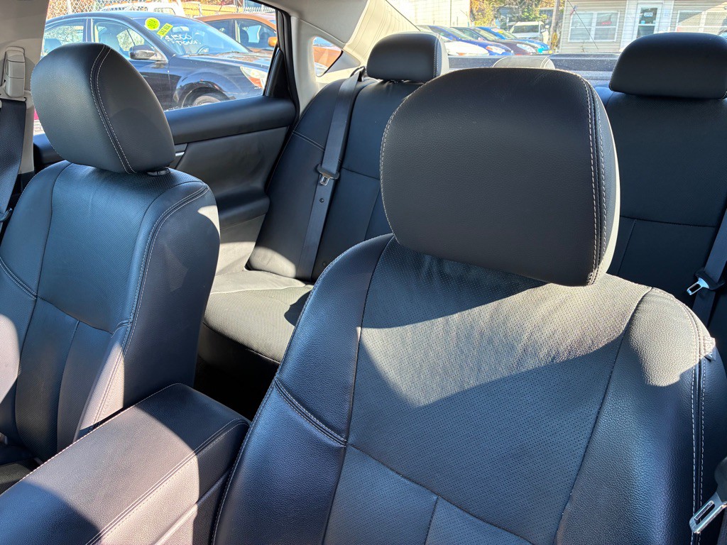 2016 Nissan Altima Image 11