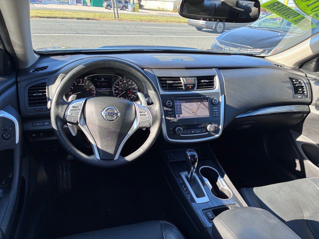 2016 Nissan Altima Image 13