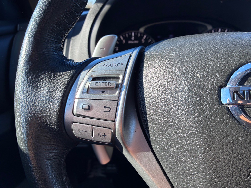 2016 Nissan Altima Image 17