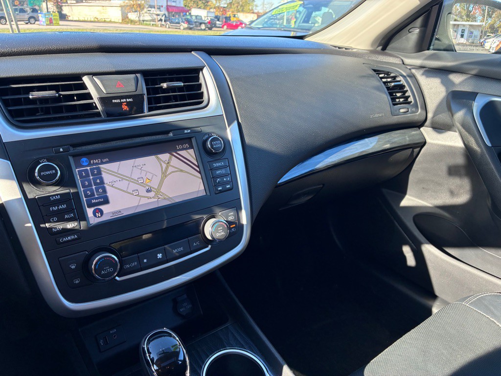 2016 Nissan Altima Image 20