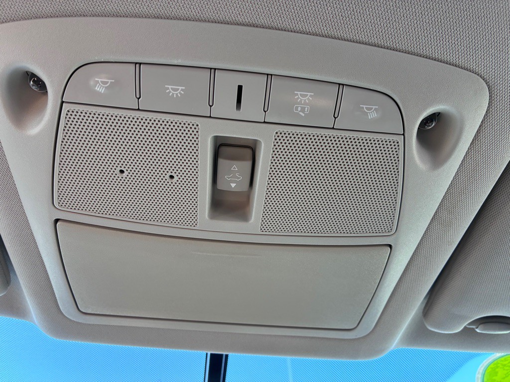2016 Nissan Altima Image 24
