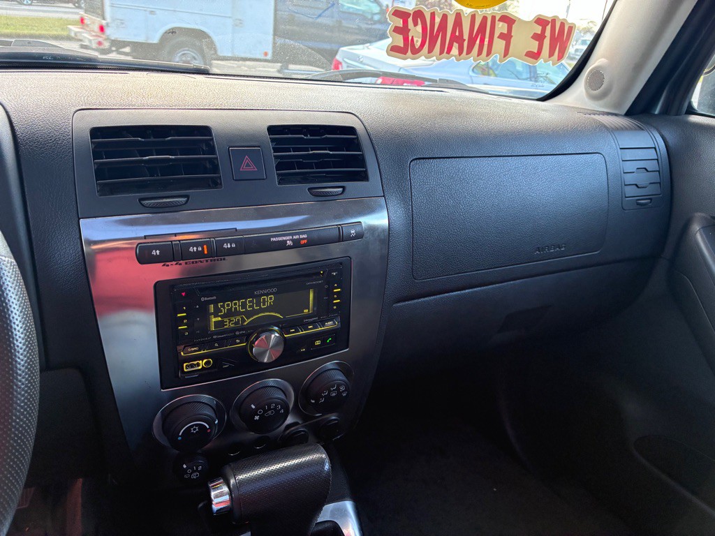 2007 HUMMER H3 Image 16