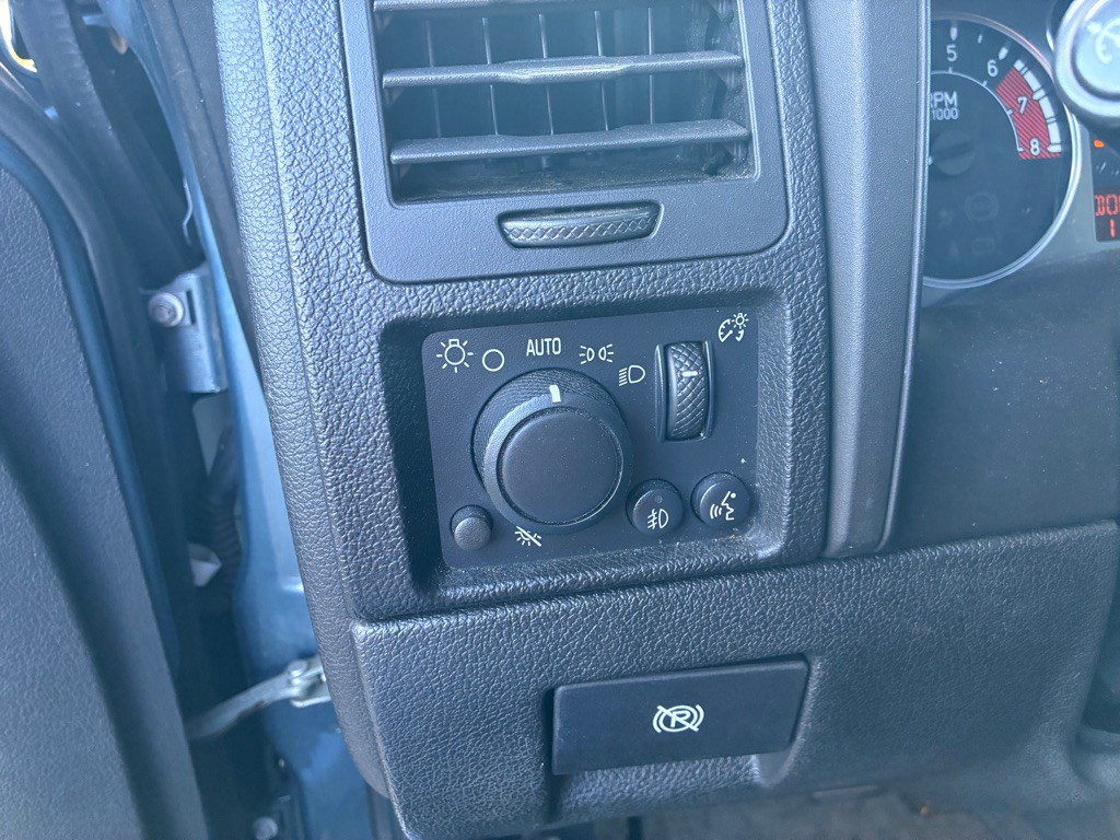 2007 HUMMER H3 Image 17