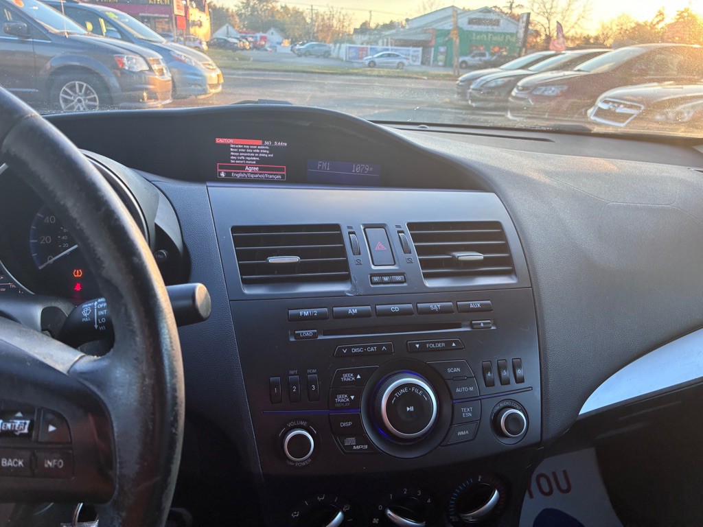 2012 Mazda Mazda3 Image 13