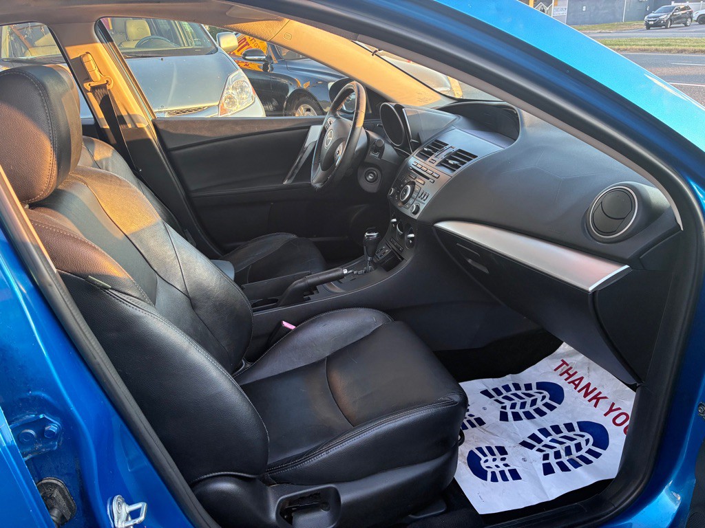 2012 Mazda Mazda3 Image 25