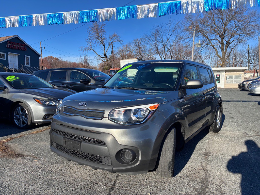 2017 Kia Soul Image 2
