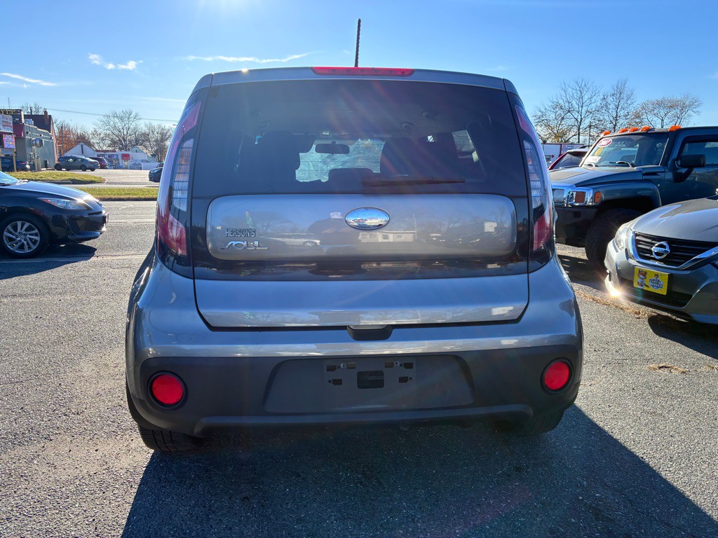 2017 Kia Soul Image 7
