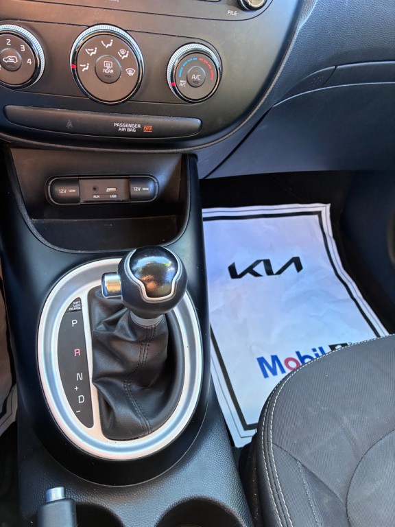 2017 Kia Soul Image 12