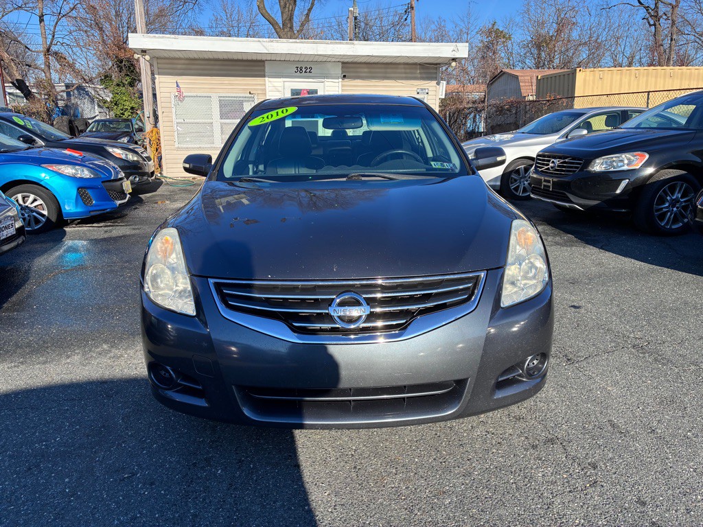2010 Nissan Altima Image 2