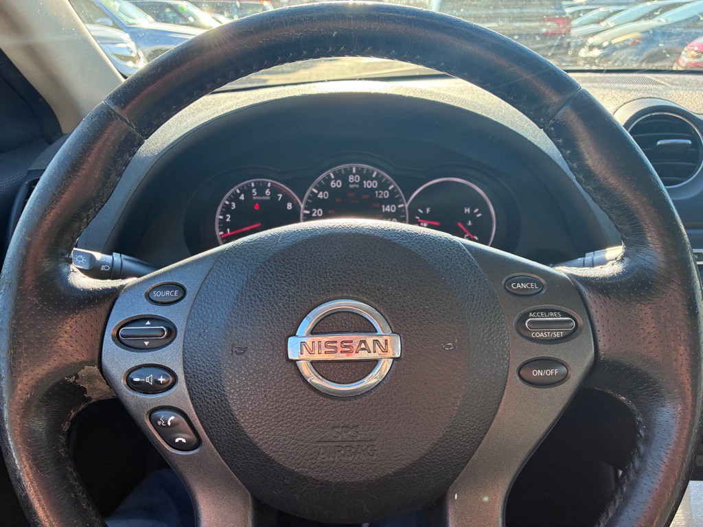 2010 Nissan Altima Image 11