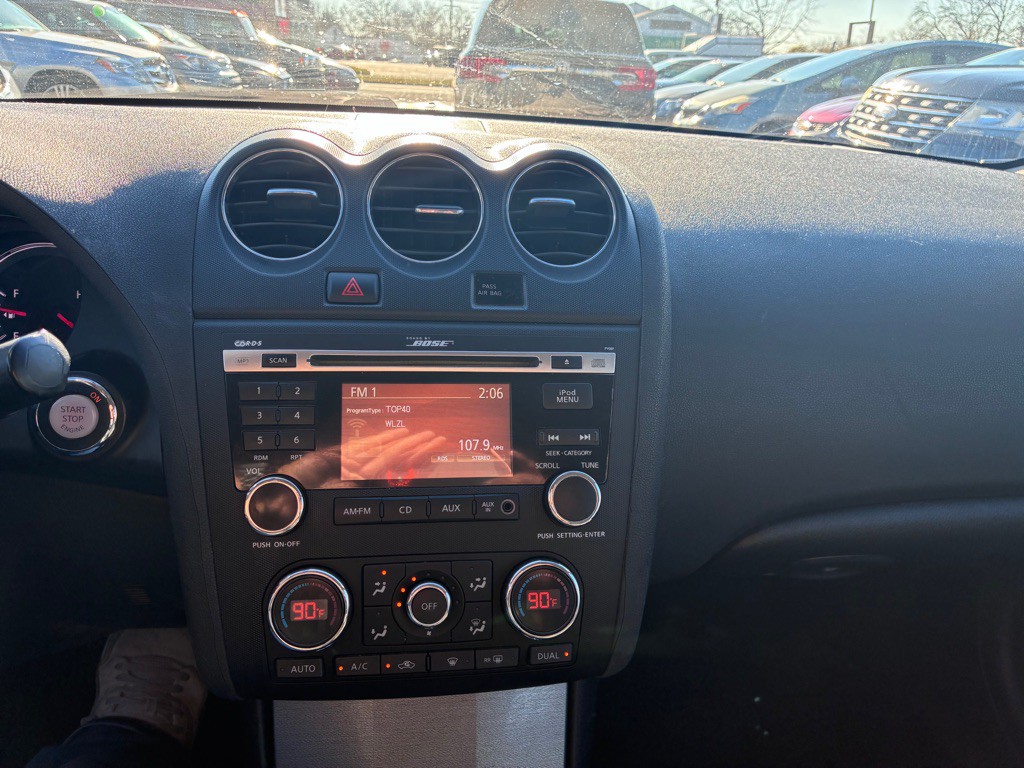 2010 Nissan Altima Image 13