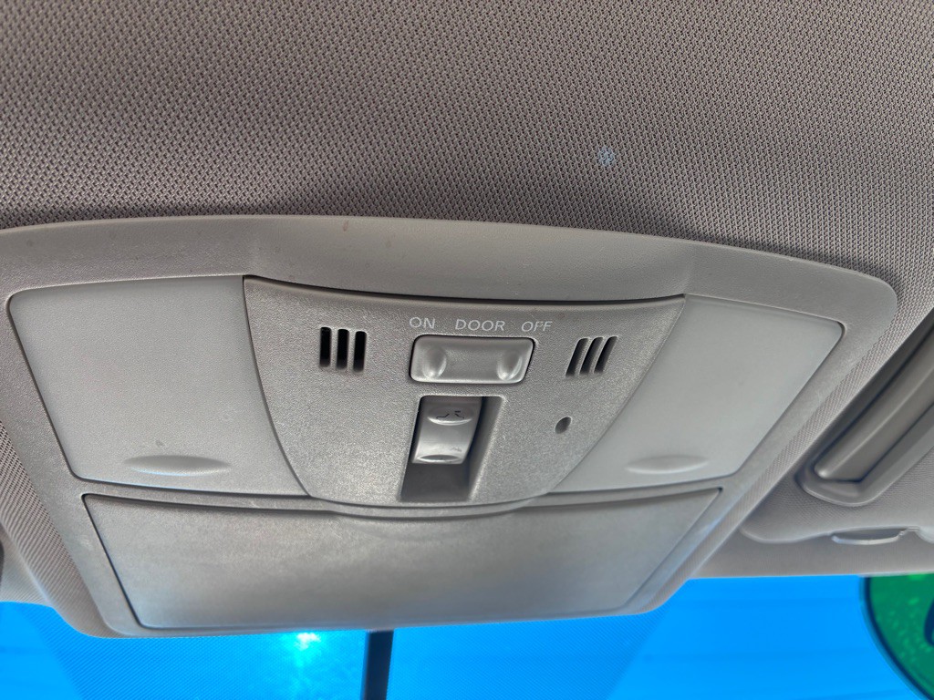 2010 Nissan Altima Image 16