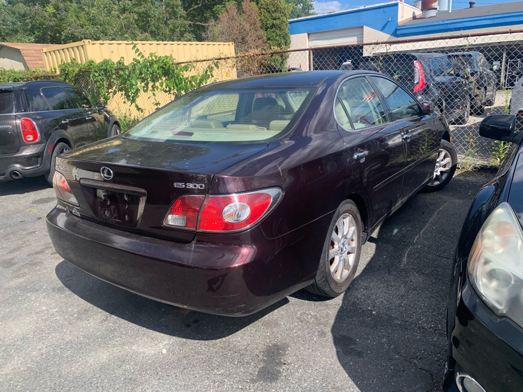 2002 Lexus ES Image 5