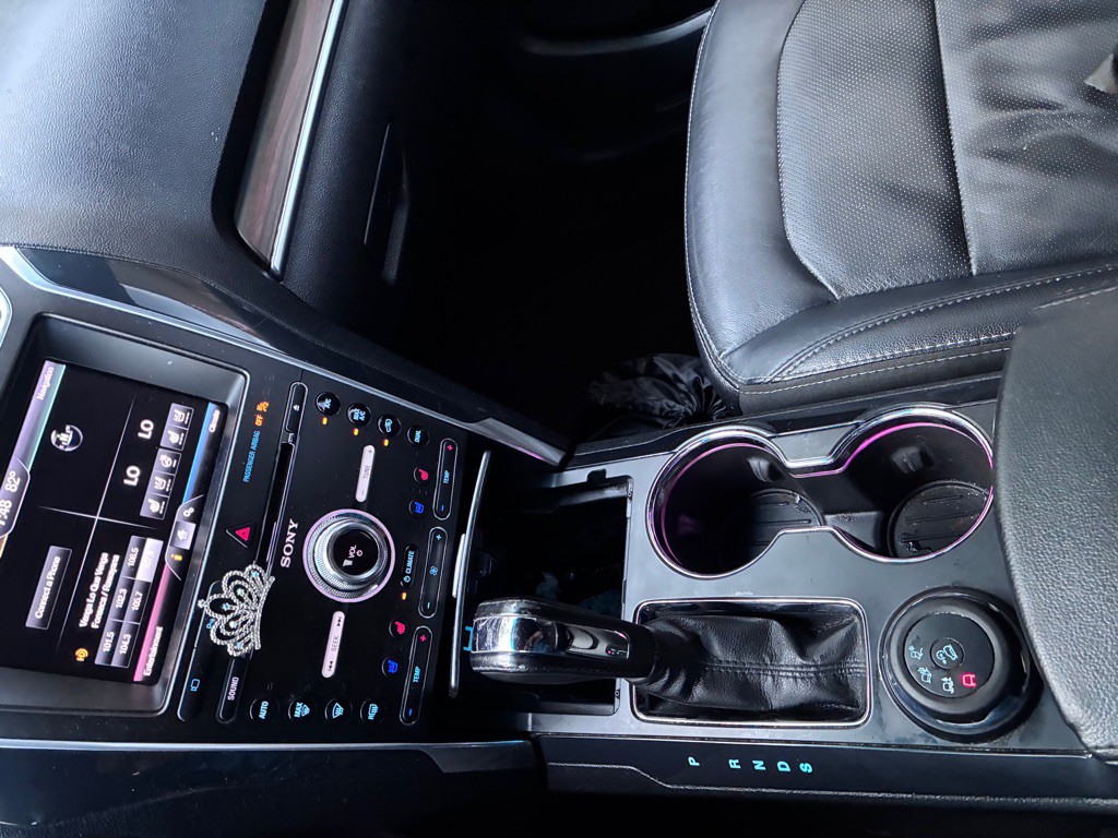 2016 Ford Explorer Image 12