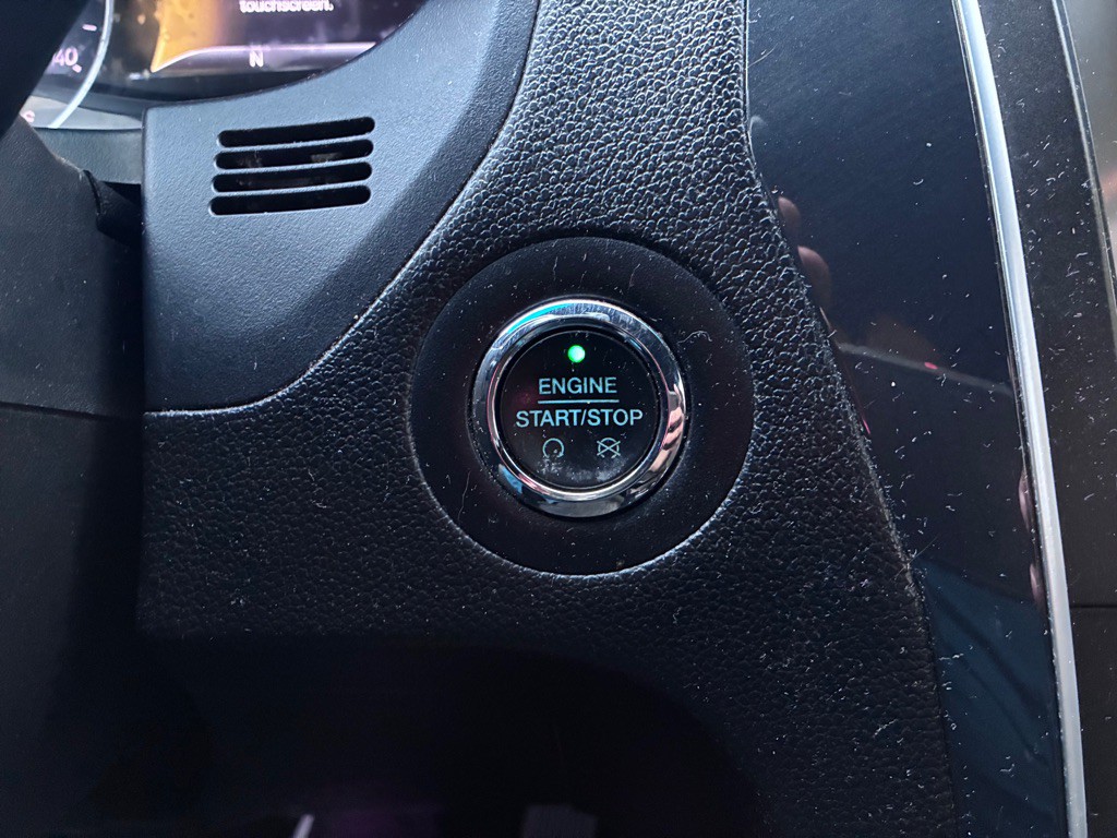 2016 Ford Explorer Image 17