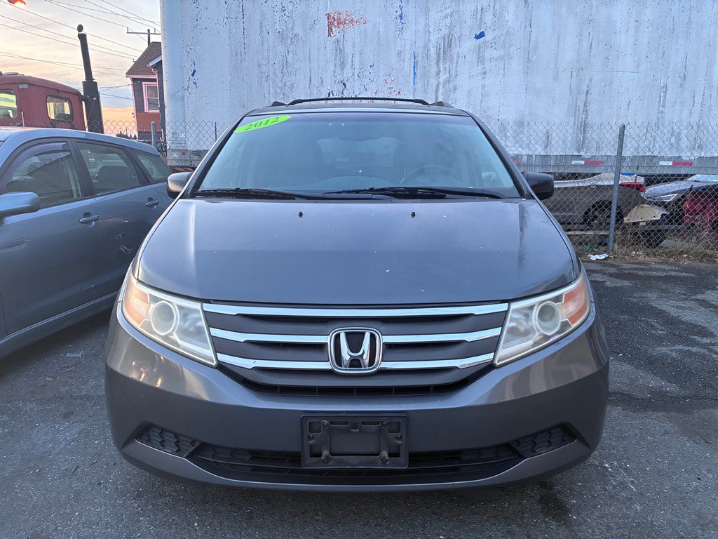 2012 Honda Odyssey Image 2