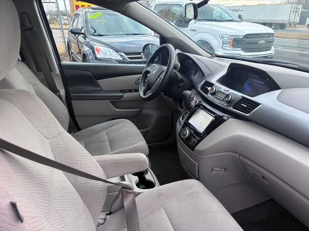 2014 Honda Odyssey Image 25