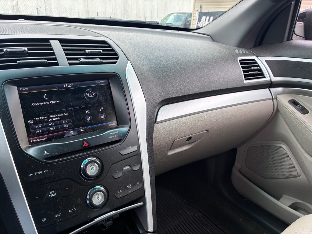 2015 Ford Explorer Image 5